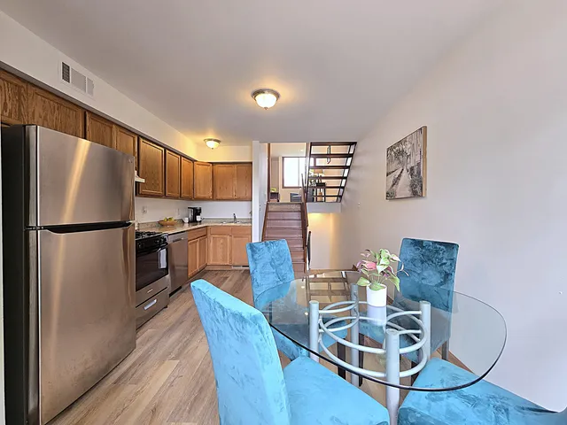 $179,900 | 1522 Big Bend Road, Unit G, Waukesha, WI 53189