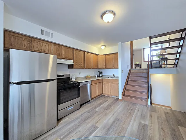 $179,900 | 1522 Big Bend Road, Unit G, Waukesha, WI 53189