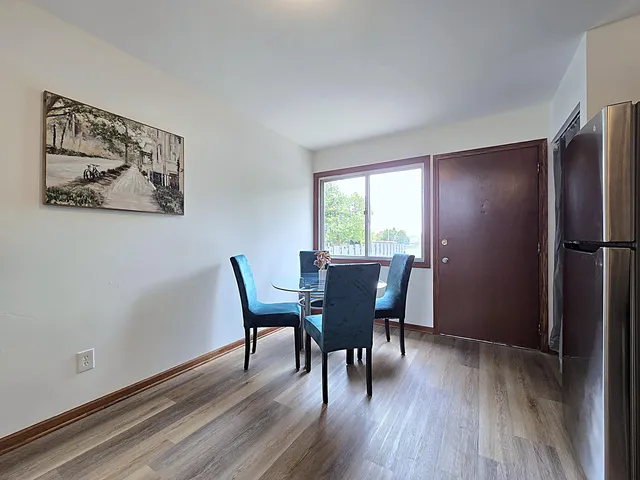 $179,900 | 1522 Big Bend Road, Unit G, Waukesha, WI 53189