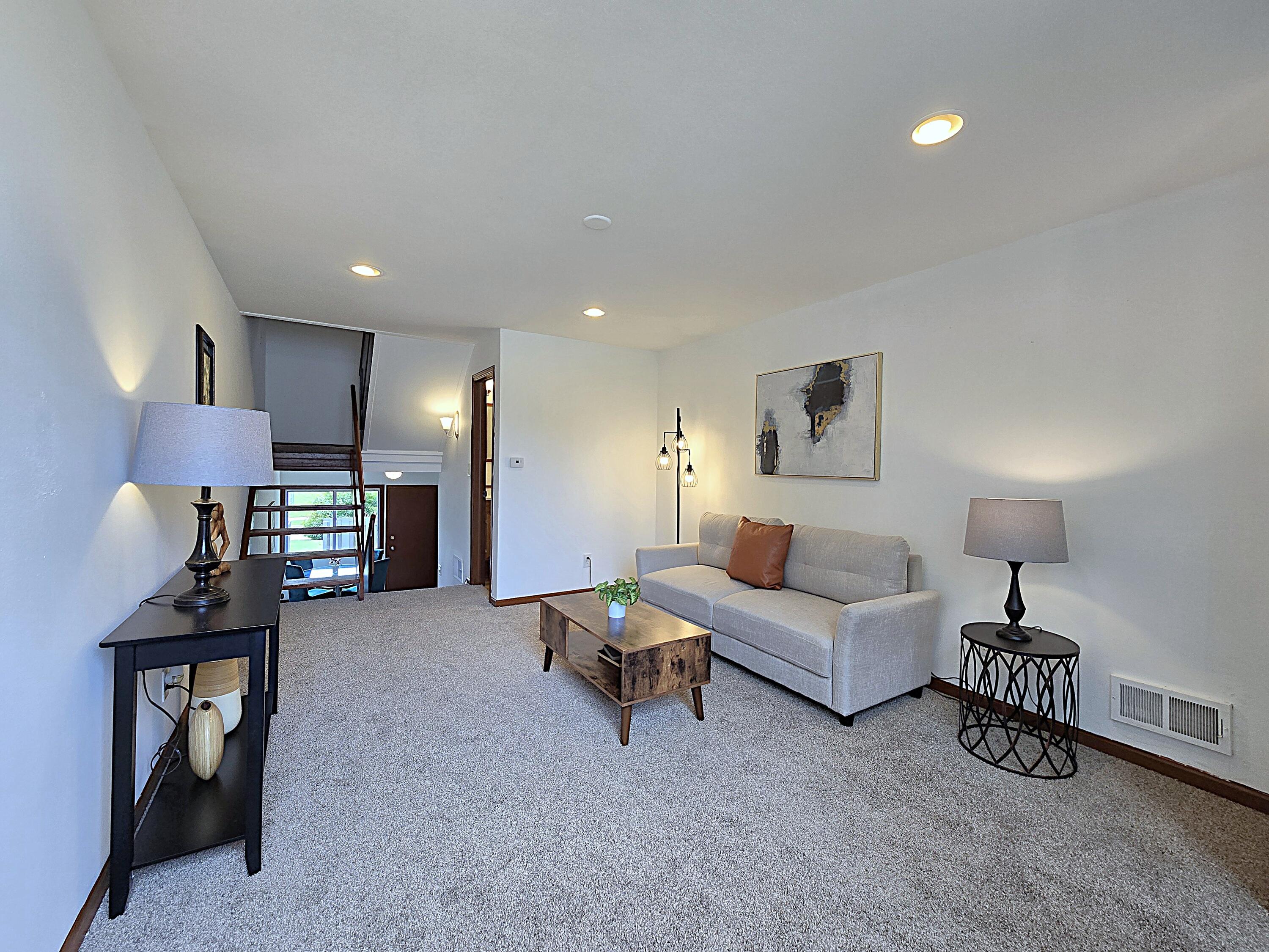 1522 Big Bend Road, Unit G Waukesha, WI 53189 - Photo 7 of 31 Living Room