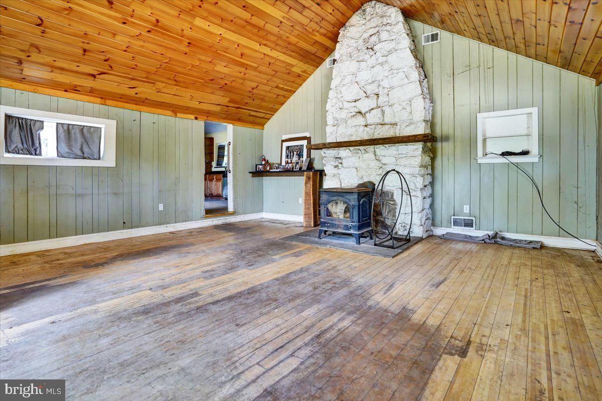 49 Nursery Road Titusville, NJ 08560 - Photo 9 of 51 Living room with stone chimney