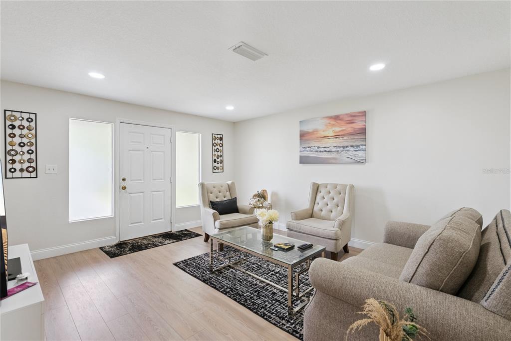 461 Vihlen Road Sanford, FL 32771 - Photo 3 of 31 Gallery Image 3