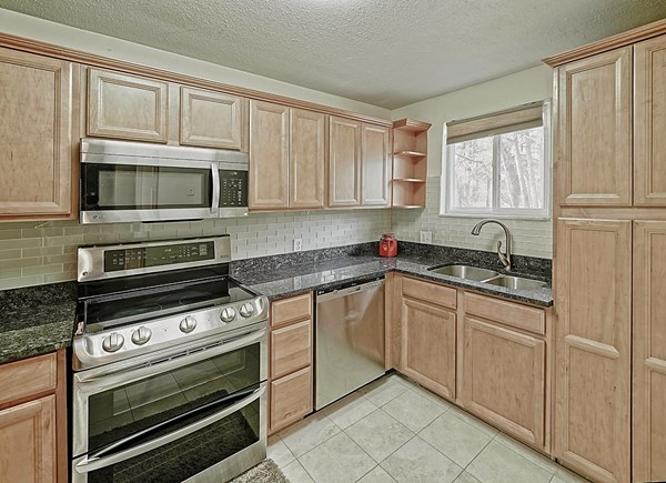 2 Liberty Road, Unit 2 Bridgewater, MA 02324 - Photo 7 of 29 Gallery Image 7