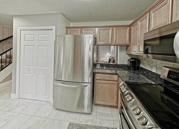 2 Liberty Road, Unit 2 Bridgewater, MA 02324 - Photo 10 of 29 Gallery Image 10