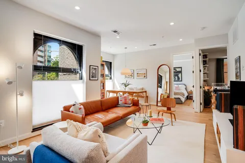 $949,000 | 2525 Pennsylvania Avenue Northwest, Unit 204, Washington, DC 20037