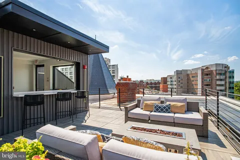 $949,000 | 2525 Pennsylvania Avenue Northwest, Unit 204, Washington, DC 20037