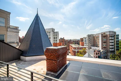 $949,000 | 2525 Pennsylvania Avenue Northwest, Unit 204, Washington, DC 20037