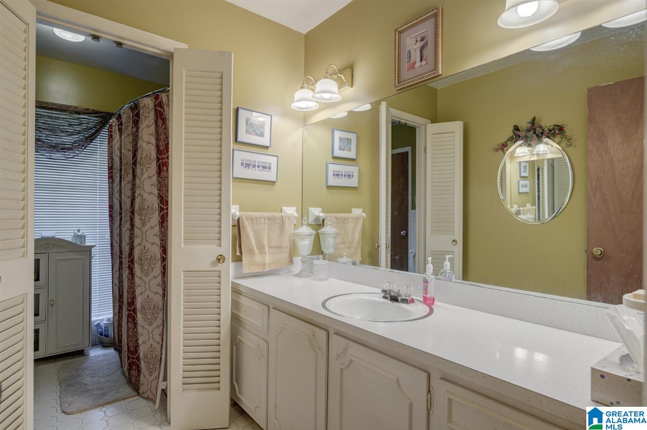 840 Hillcrest Road Birmingham, AL 35235 - Photo 16 of 24