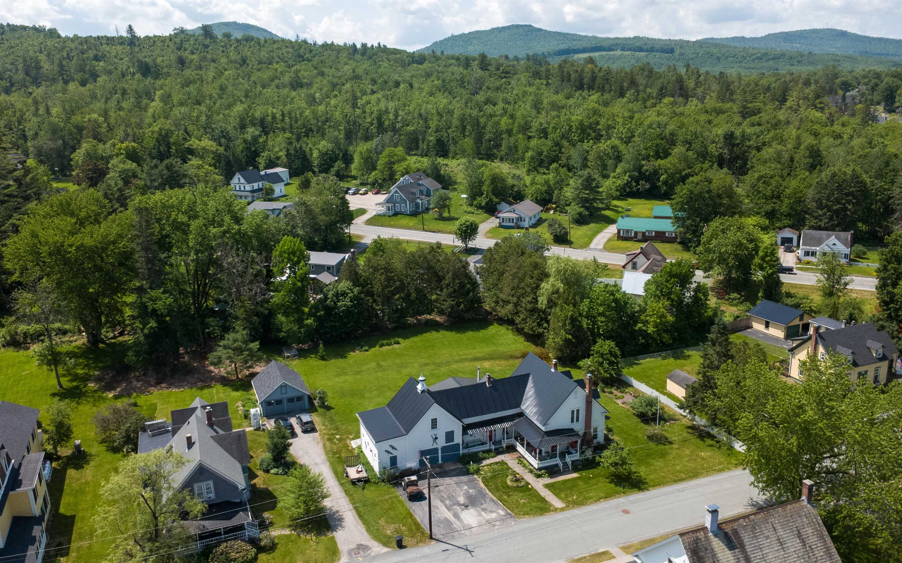 13 Pleasant Street Lancaster, NH 03584 - Photo 5 of 59