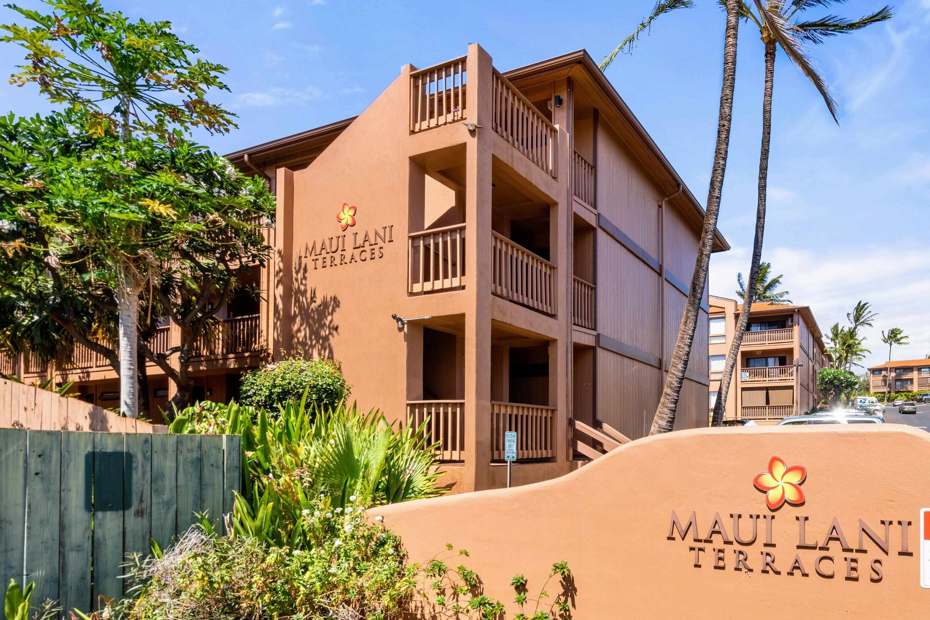 3740 Lower Honoapiilani Road, Unit C102 Lahaina, HI 96761 - Photo 28 of 50 a view of a building with a street
