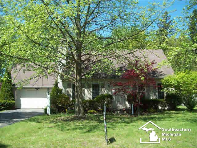 7841 Wiseman Road Lambertville, MI 48144 - Photo 1 of 18 20345590.JPG