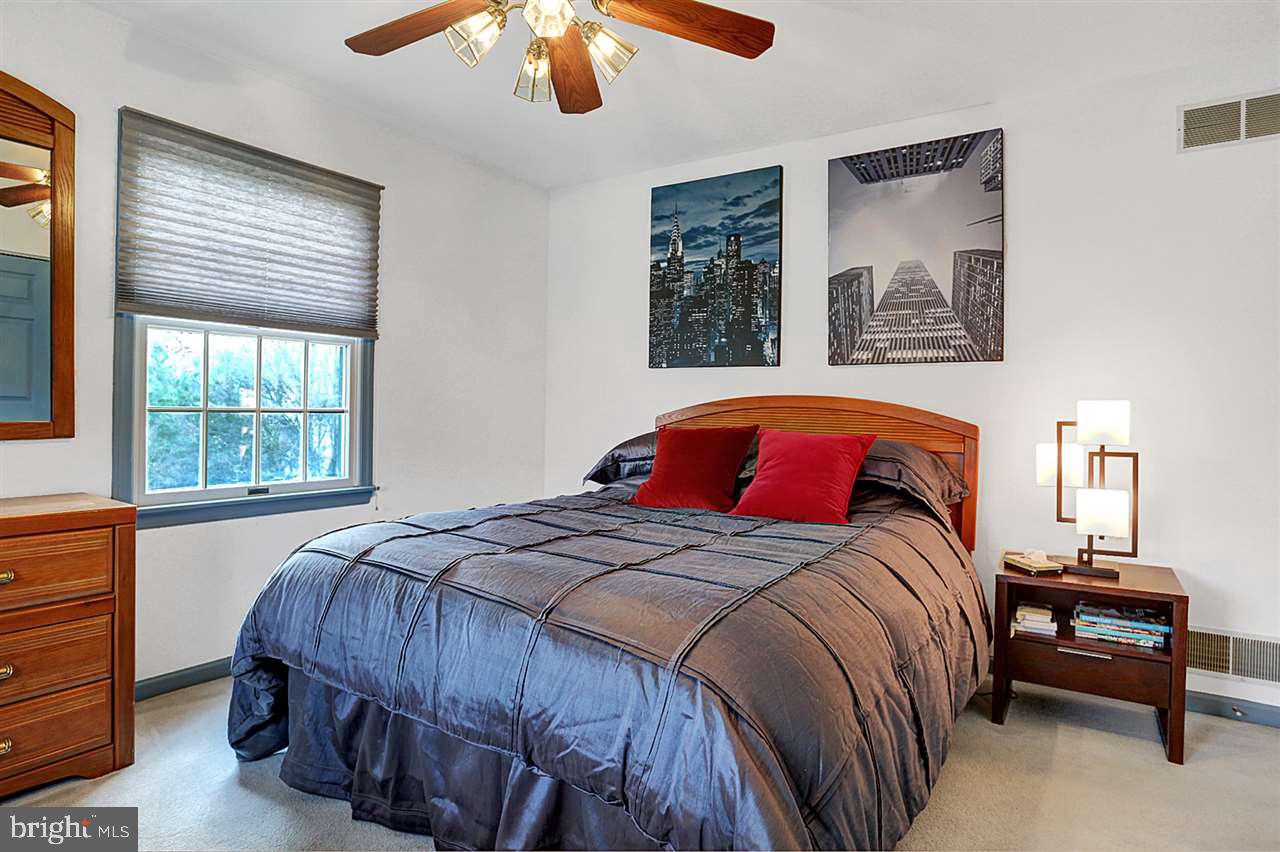 4442 Saybrook Lane Harrisburg, PA 17110 - Photo 20 of 25 Gallery Image 20