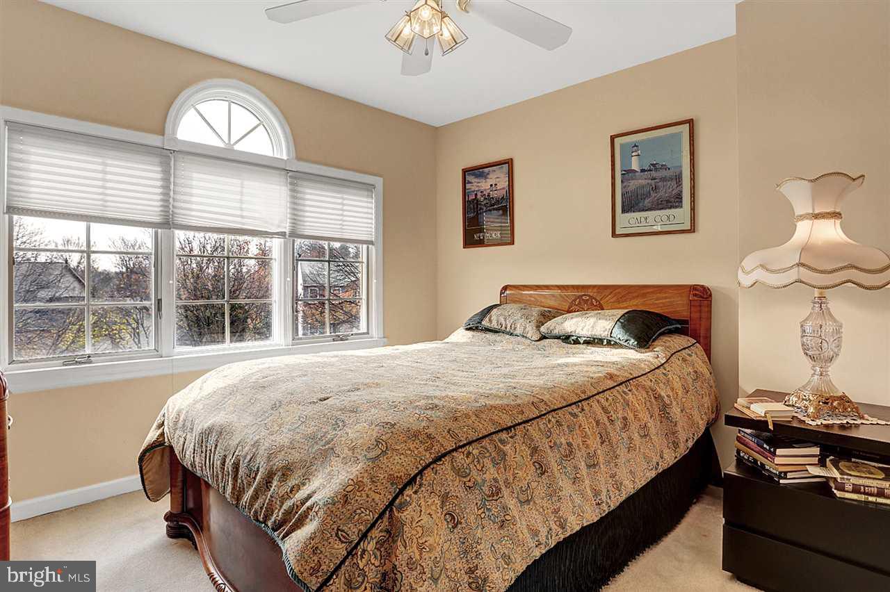 4442 Saybrook Lane Harrisburg, PA 17110 - Photo 22 of 25 Gallery Image 22