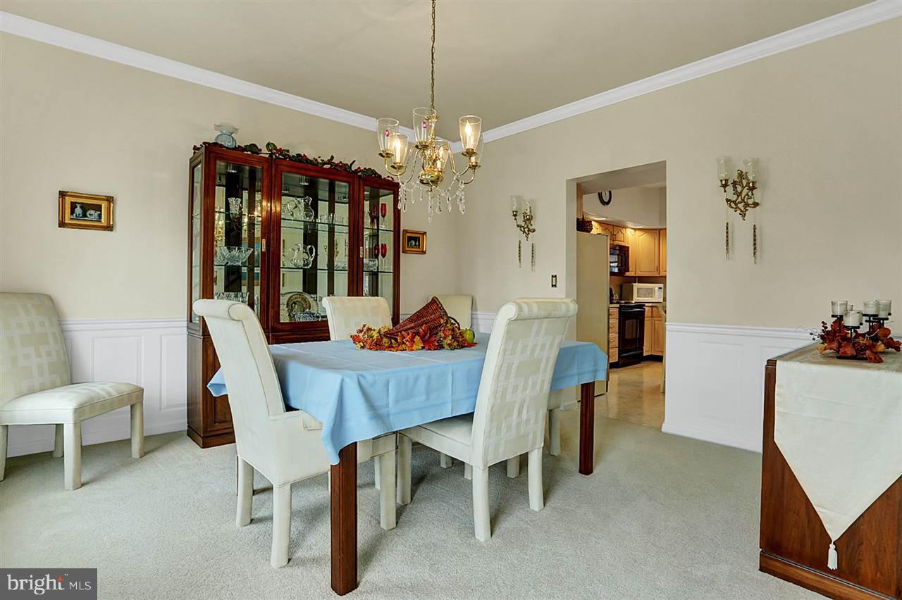 4442 Saybrook Lane Harrisburg, PA 17110 - Photo 4 of 25 Gallery Image 4