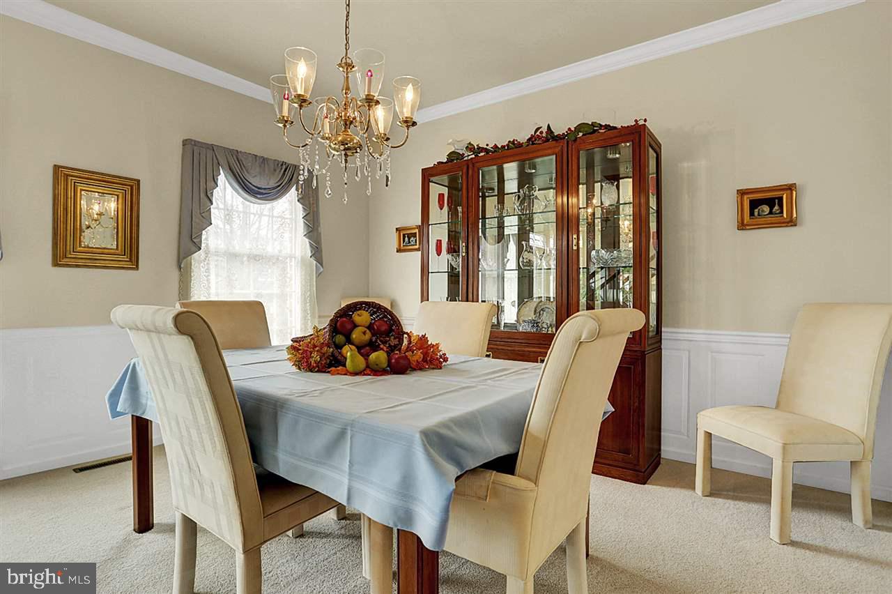 4442 Saybrook Lane Harrisburg, PA 17110 - Photo 5 of 25 Gallery Image 5