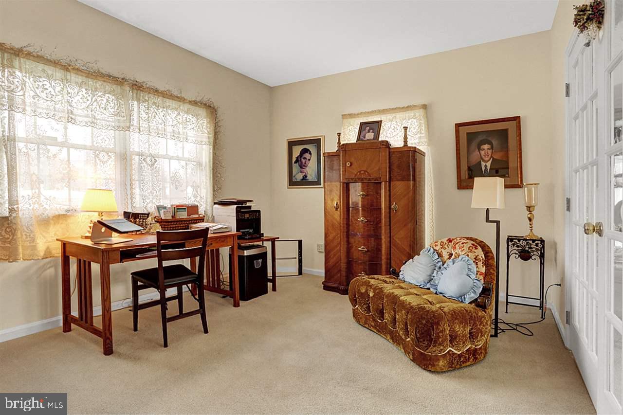4442 Saybrook Lane Harrisburg, PA 17110 - Photo 8 of 25 Gallery Image 8
