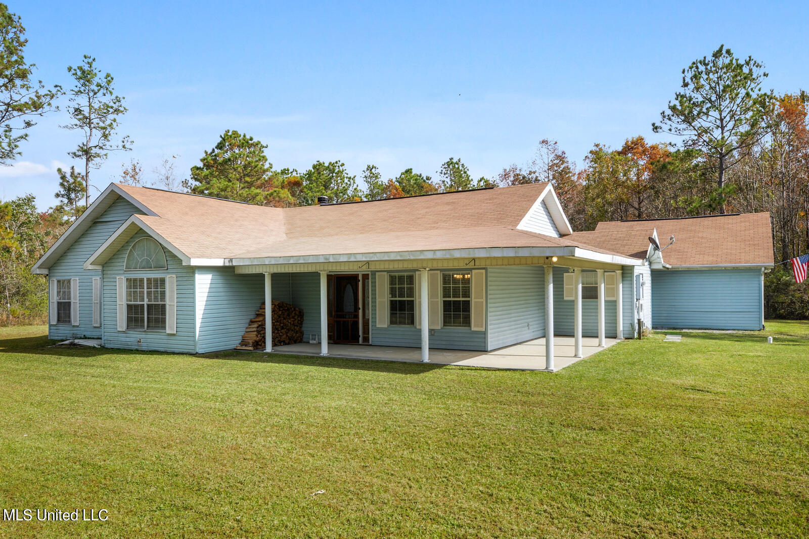 11222 Allen Road Gulfport, MS 39503 - Photo 2 of 22 193681_002_1600x1067_mls