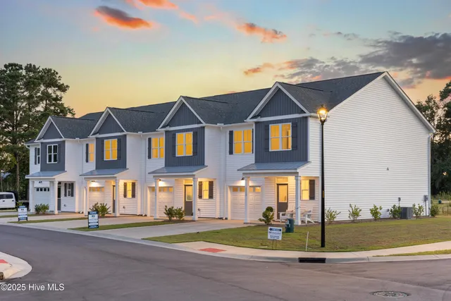 $319,000 | 3224 Beaus Drive, Castle Hayne, NC 28429