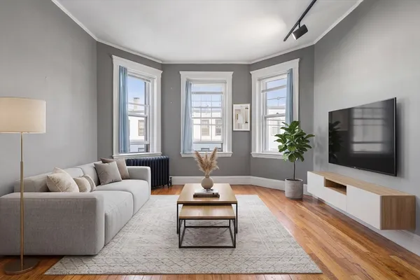 $350,000 | 1572 Commonwealth Avenue, Unit 8, Boston, MA 02135