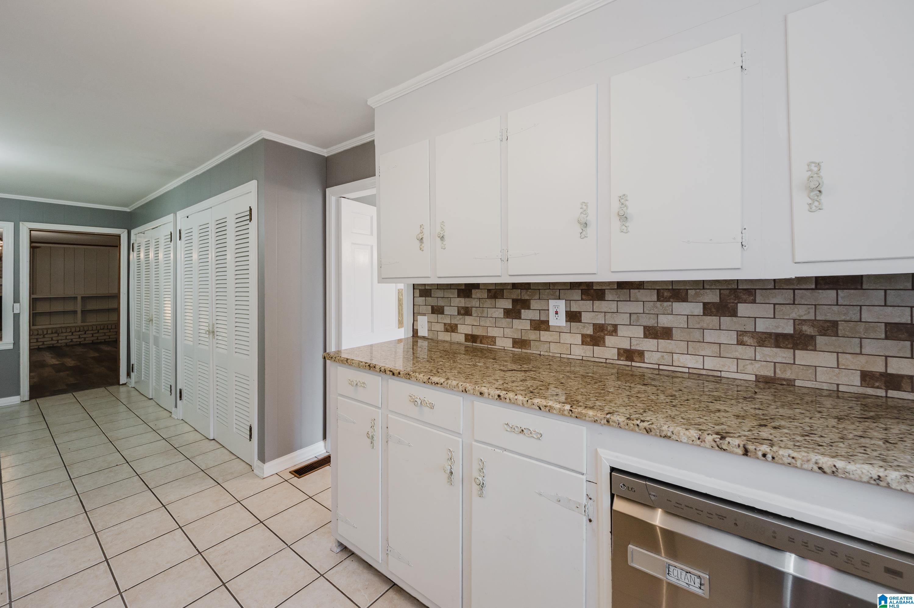 1406 Valley Road Jasper, AL 35501 - Photo 14 of 44