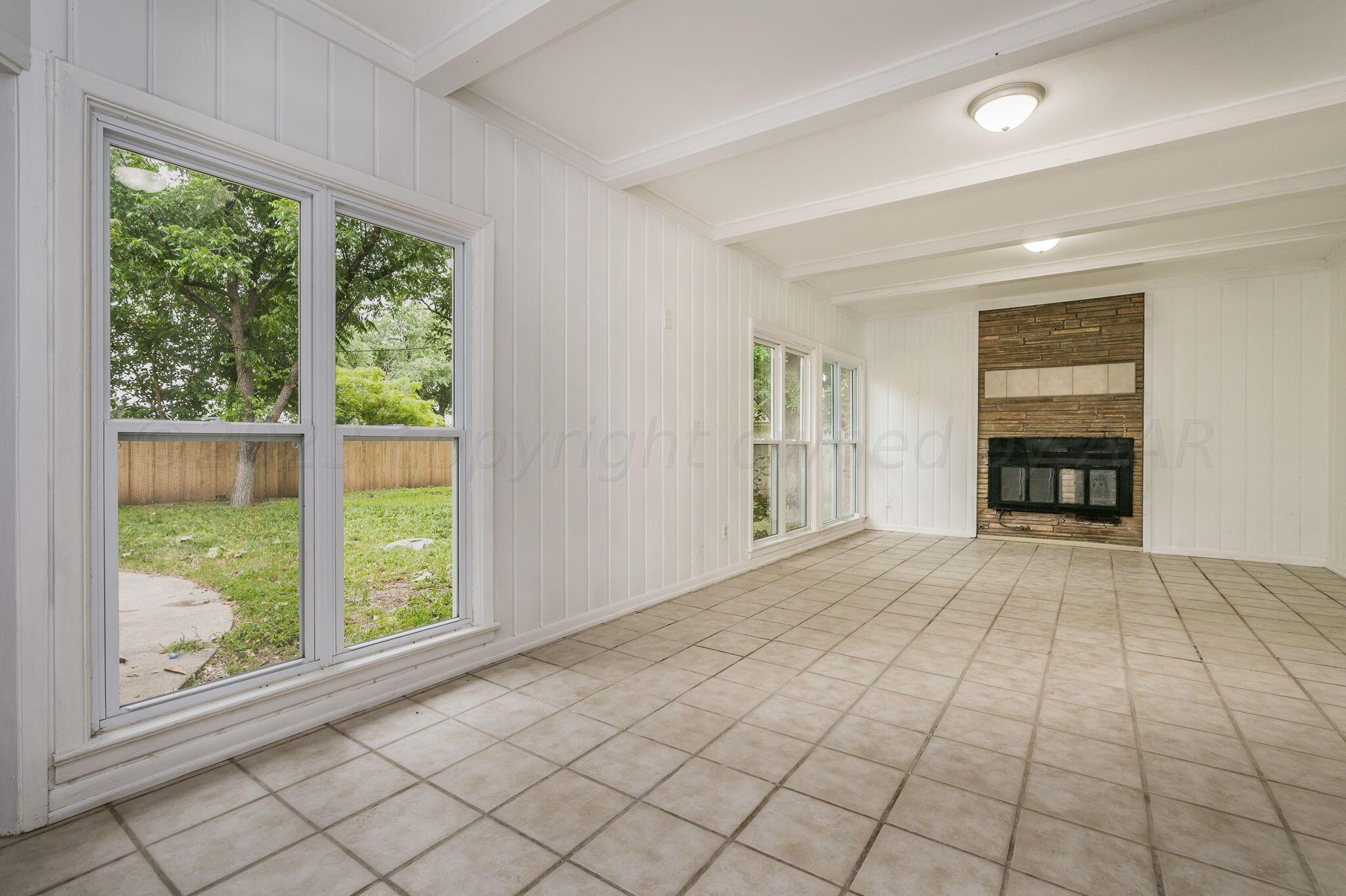 3610 South Austin Street Amarillo, TX 79109 - Photo 15 of 20 Den