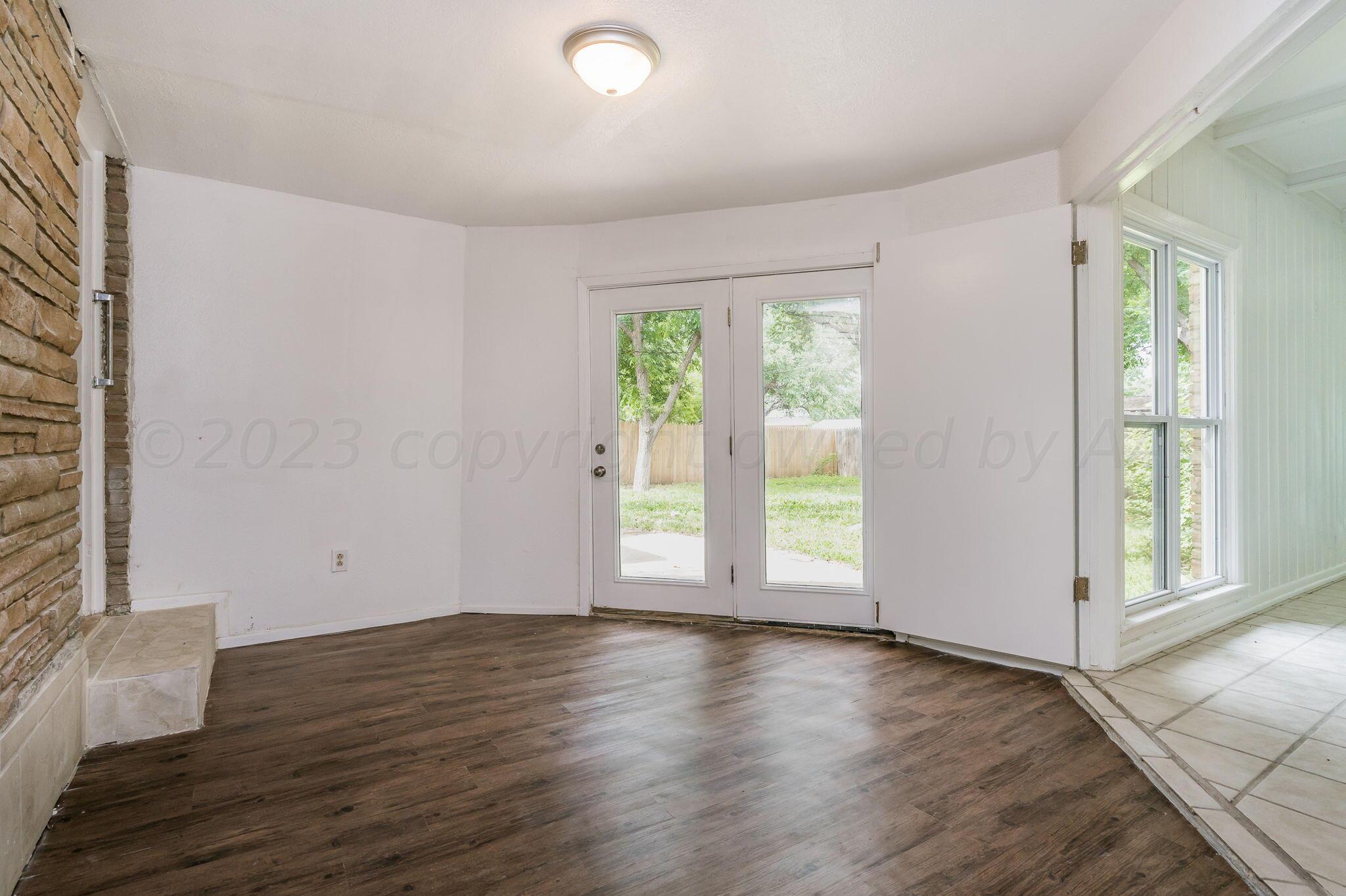 3610 South Austin Street Amarillo, TX 79109 - Photo 17 of 20 Mud Room