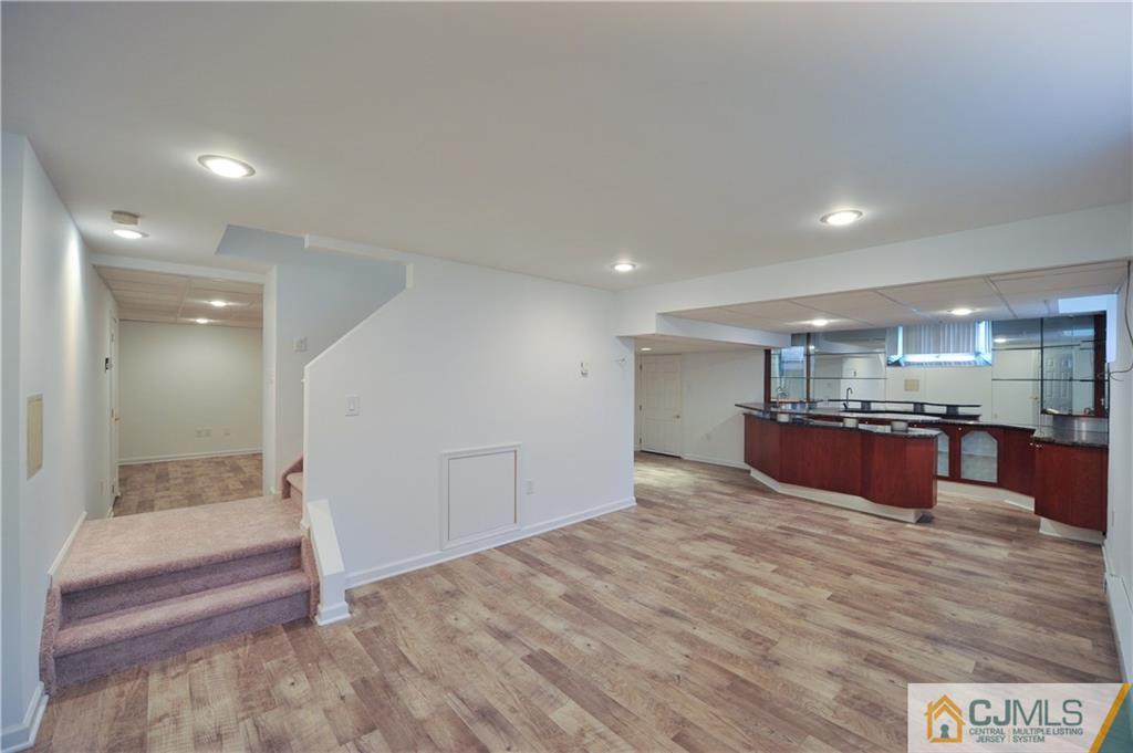 374 Rahway Road Edison, NJ 08820 - Photo 18 of 25 Gallery Image 18