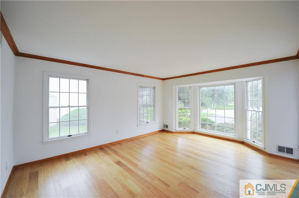 374 Rahway Road Edison, NJ 08820 - Photo 10 of 25 Gallery Image 10