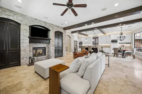 $1,399,000 | 4439 Betty Street, Bellaire, TX 77401