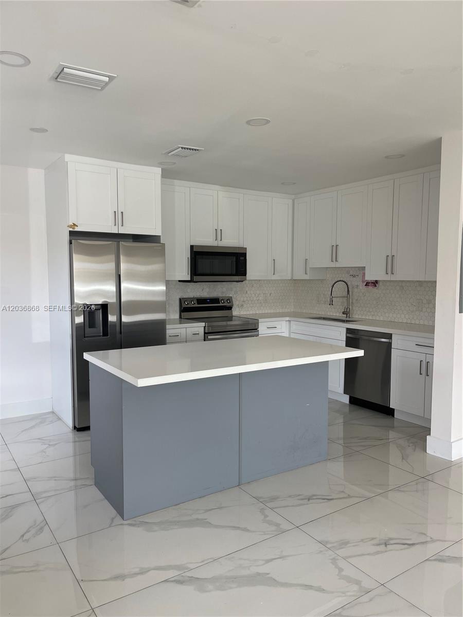 31 Southwest 67th Court, Unit 1 Miami, FL 33144 - Photo 2 of 6