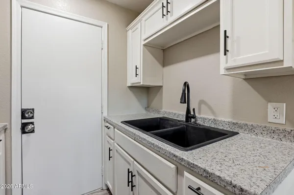 $925 | 840 East Turney Avenue, Unit 6, Phoenix, AZ 85014