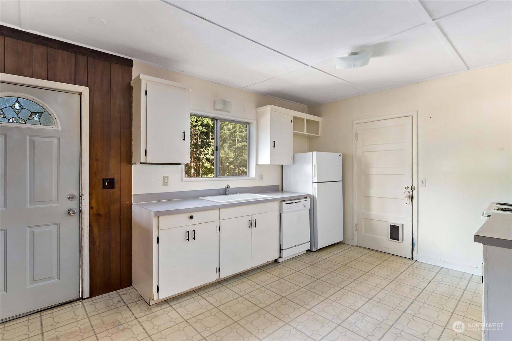 2349 North View Road Oak Harbor, WA 98277 - Photo 6 of 23 Gallery Image 6