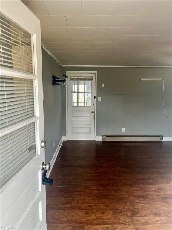 1340 Eller Road Lexington, NC 27295 - Photo 4 of 24 Entrance to Living Room