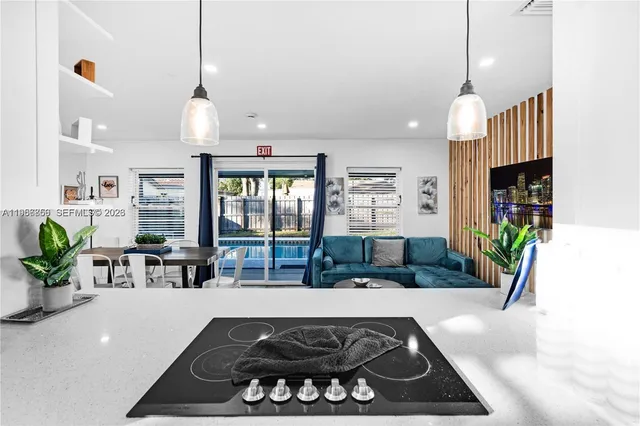 $4,600 | 6661 Freedom Street, Hollywood, FL 33024