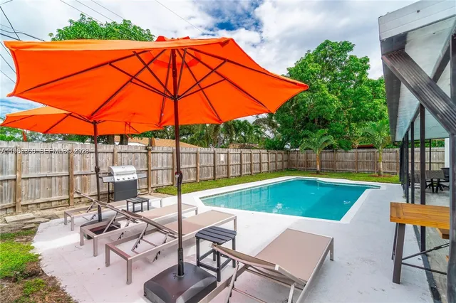 $4,600 | 6661 Freedom Street, Hollywood, FL 33024