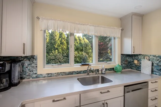 $699,000 | 4 Blackhall Court, Marion, MA 02738