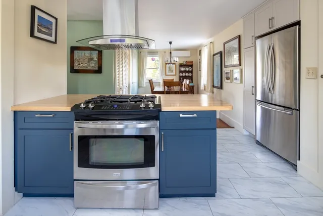 $699,000 | 4 Blackhall Court, Marion, MA 02738