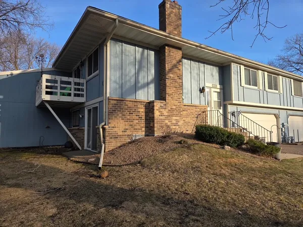 $250,000 | 6859 MacBeth Court, Woodbury, MN 55125