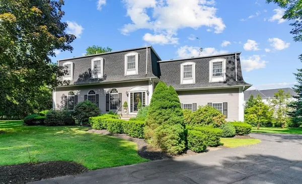 $7,000 | 80 Howland Road, East Greenwich, RI 02818