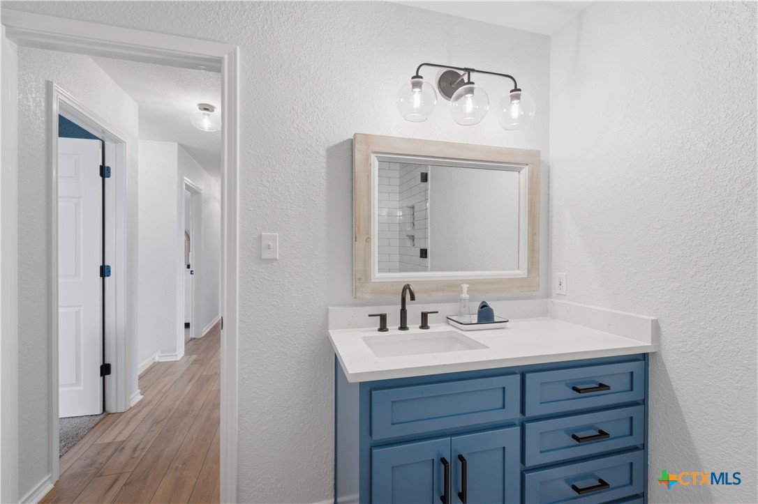 3020 Riverside Trail Temple, TX 76502 - Photo 35 of 48 Upstairs Bathroom