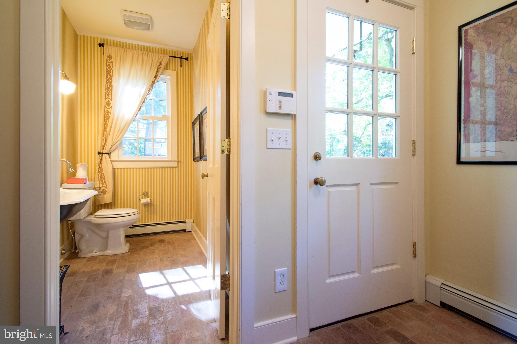984 Mercer Road Princeton, NJ 08540 - Photo 10 of 44