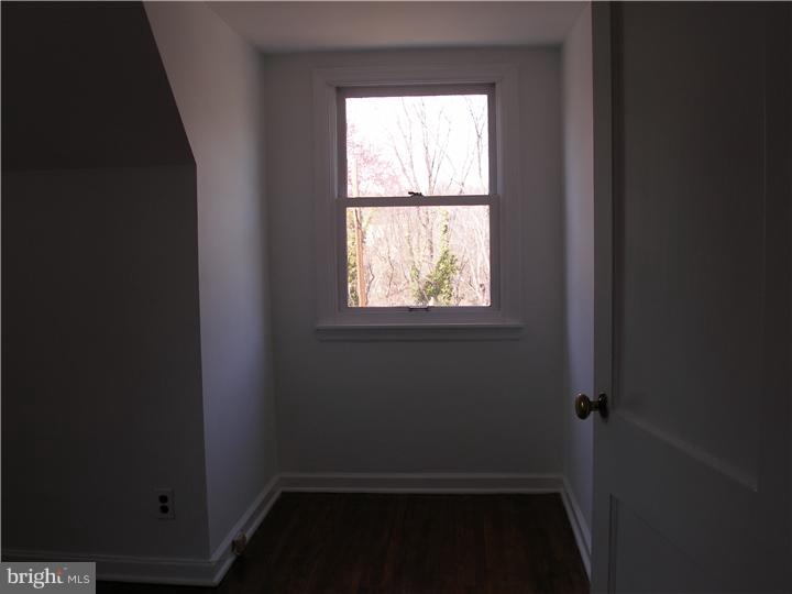 393 Madison Road Springfield, PA 19064 - Photo 12 of 16