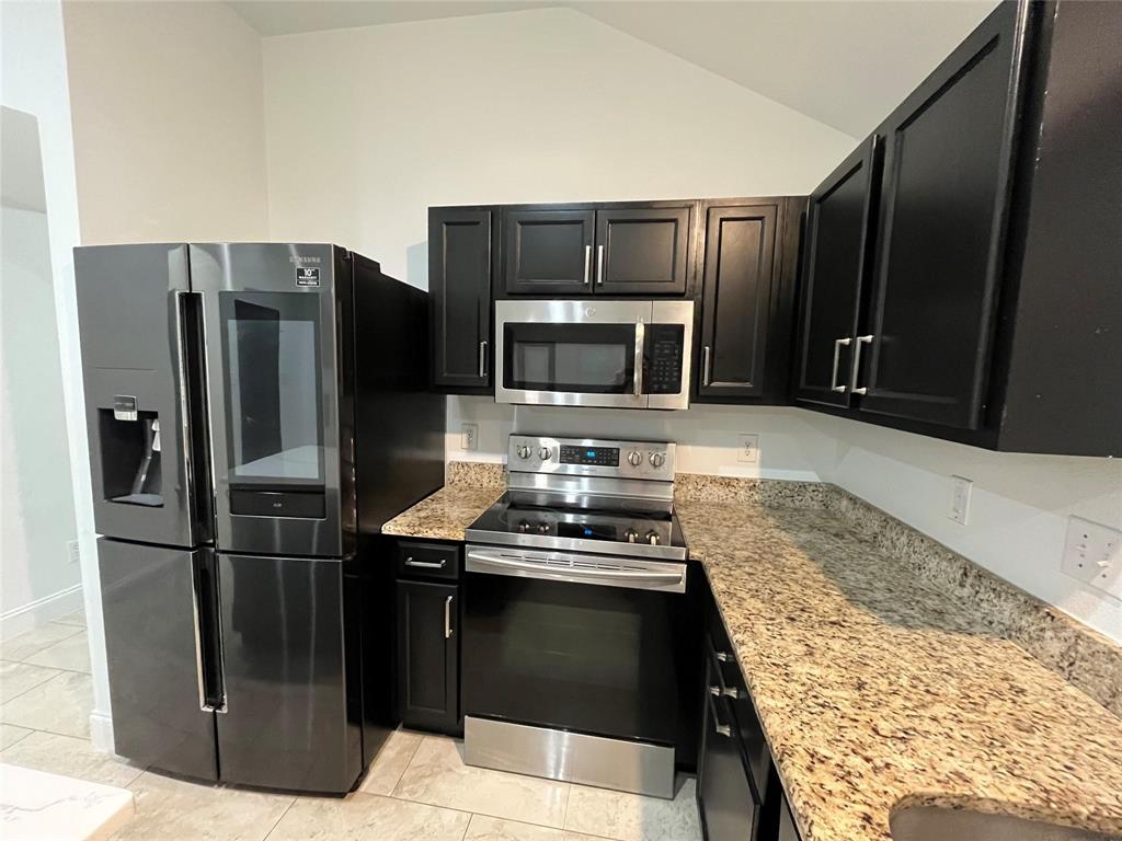 6304 Spring Ranch Drive Fort Worth, TX 76179 - Photo 8 of 23