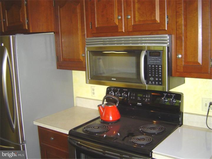 500 March Street Shillington, PA 19607 - Photo 12 of 25 Kitchen