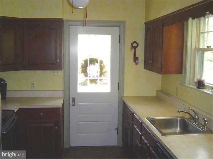500 March Street Shillington, PA 19607 - Photo 10 of 25 Kitchen