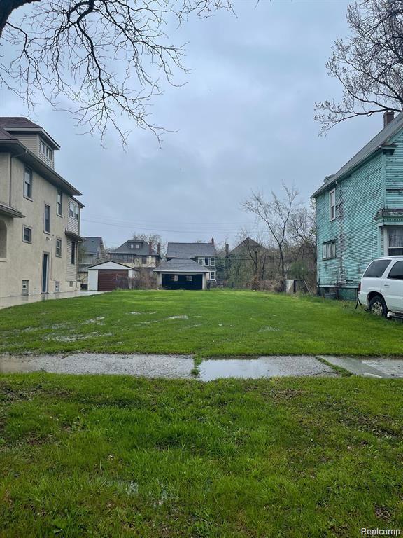 894 Atkinson Street Detroit, MI 48202 - Photo 1 of 5 Gallery Image 1