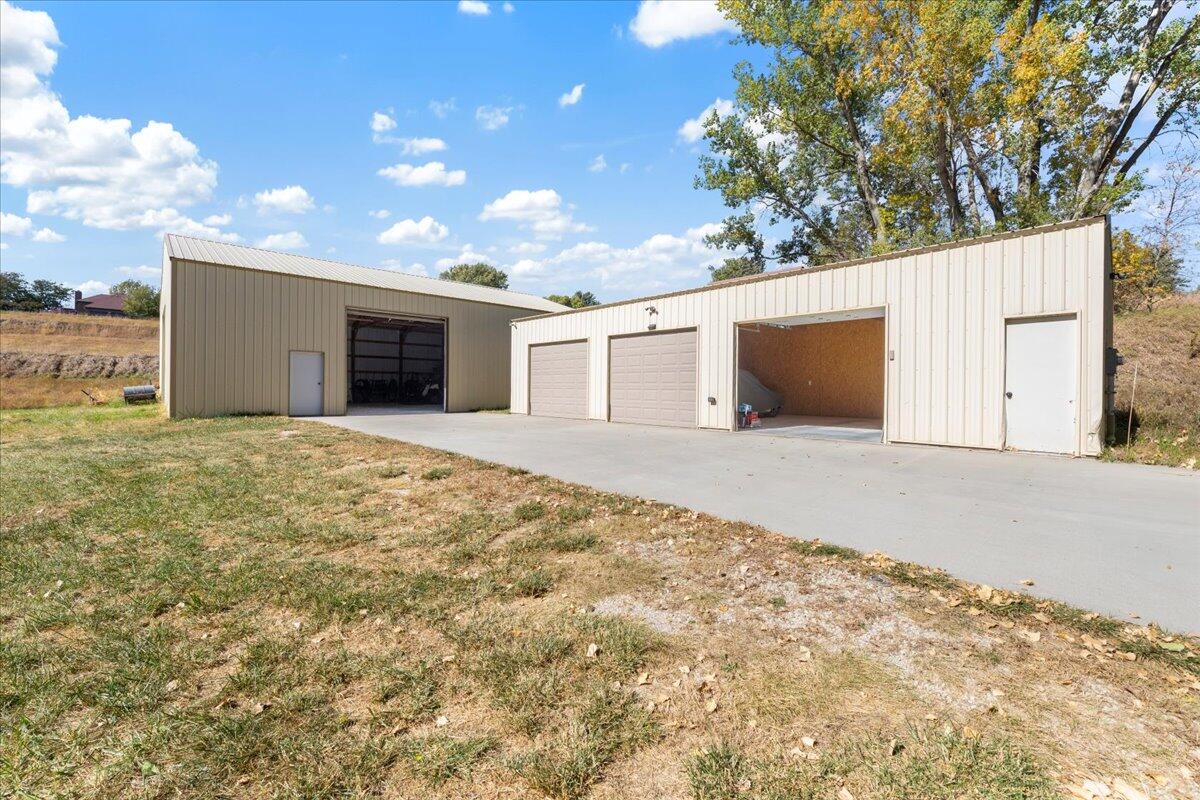 21765 Greenview Road Council Bluffs, IA 51503 - Photo 86 of 138 86-Greenview_086
