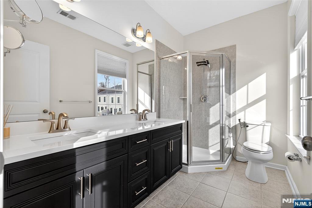 165 Roosevelt Drive Wood-Ridge, NJ 07075 - Photo 34 of 50