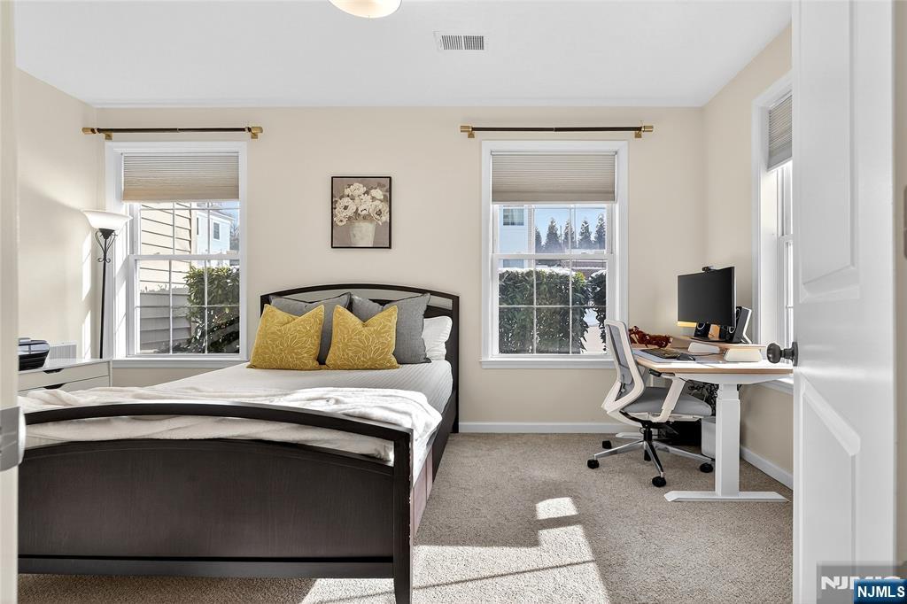 165 Roosevelt Drive Wood-Ridge, NJ 07075 - Photo 5 of 50