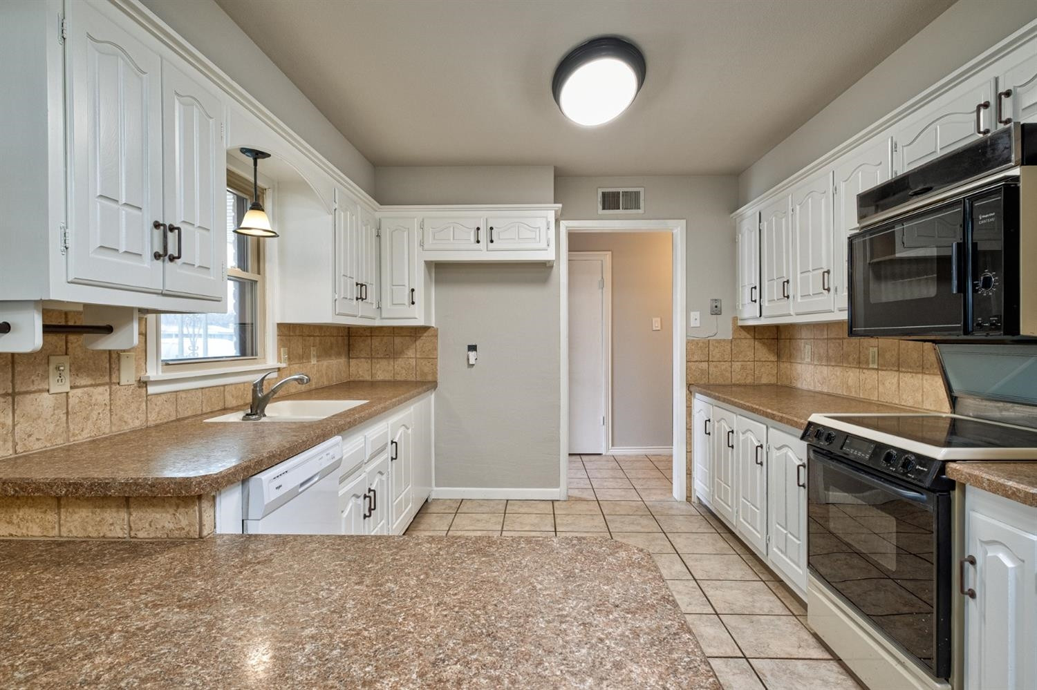 4917 44th Street Lubbock, TX 79414 - Photo 9 of 25 Photo 9